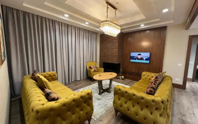 Отель Golden Palace