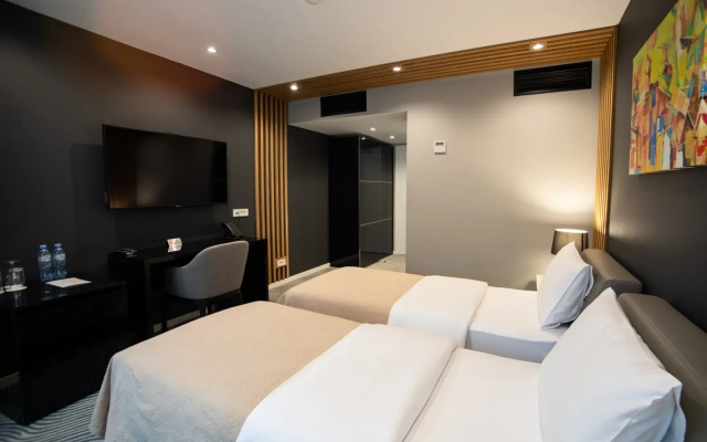 Guest rooms · Tbilisi — photo 40