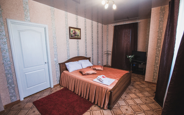 Гостиница на Заозерной (5 микрорайон) в Кургане отзывы, цены и фото номеров - забронировать гостиницу на Заозерной (5 микрорайон) онлайн Курган комната для гостей