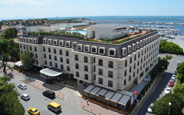 Отель Wyndham Grand Istanbul Kalamis Marina 2