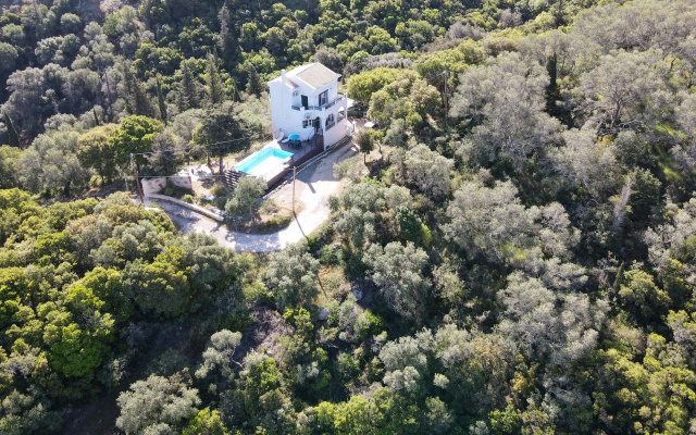 Вилла Pyrgos
