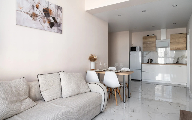 Апартаменты RED APARTMENTS Арт Лайт Сити апартамент Шарль