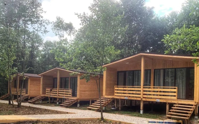 Отель Garuda Beach Village