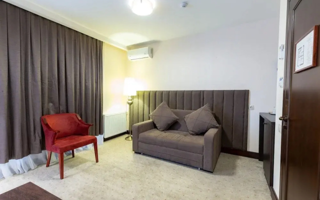 Guest rooms · Tbilisi — photo 12
