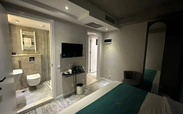 Classic Family room · Mit Tbilisi Hotel — photo 16