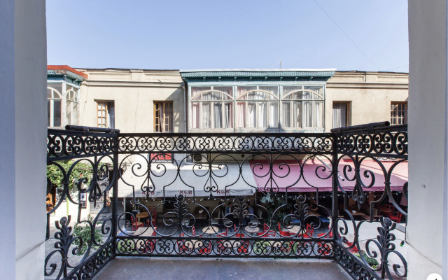 Апартаменты Apartment in the heart of old Tbilisi