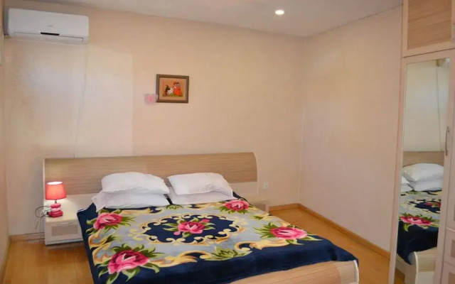 Guest rooms · Tbilisi — photo 15