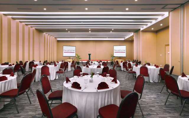 fave+ hotel Palembang