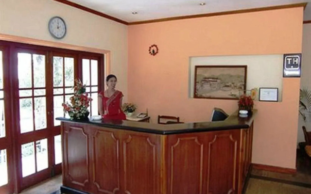 Отель Senani Hotel