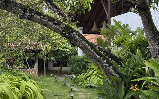 Курортный отель Palm Garden Ayurveda Resort
