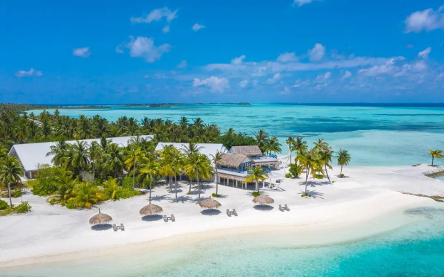 Курортный Отель Rahaa Resort