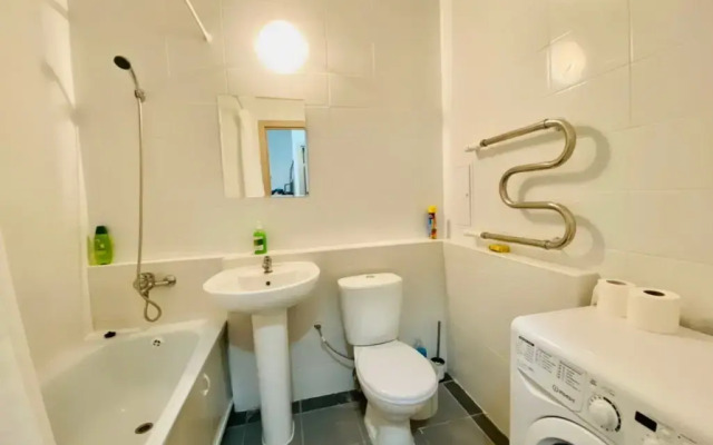Апартаменты 5 Pant Family House Ватутинки на Нововатутинской