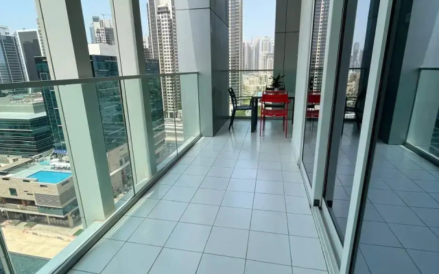 Апартаменты Damac Majestine