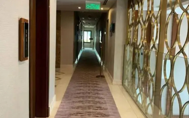 Отель Lumain Hotel Al-Tahlia Jeddah