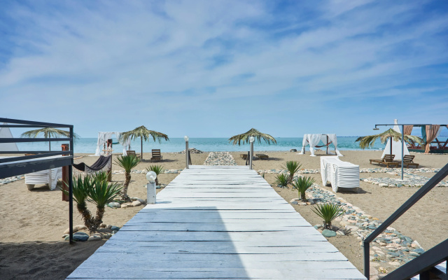 Курортный отель Aqua Resort