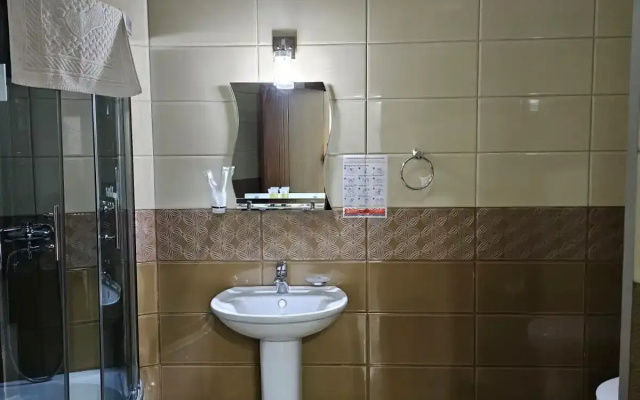 Bathroom · Tbilisi — photo 15