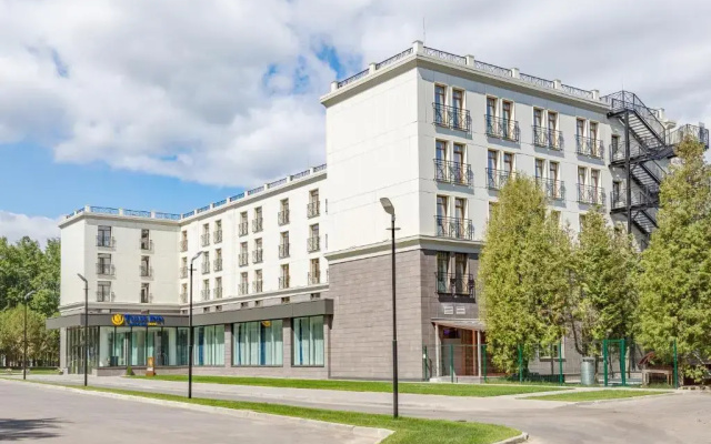 Отель Тюлип Инн Софрино Парк