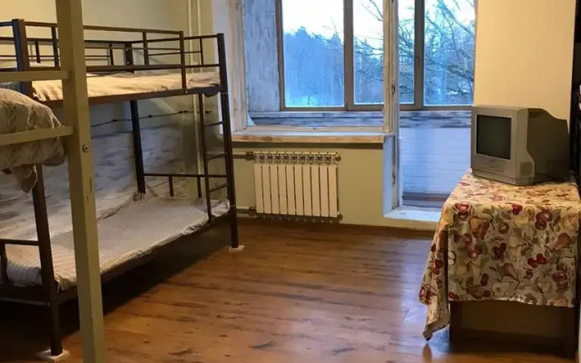 Апартаменты В лесу