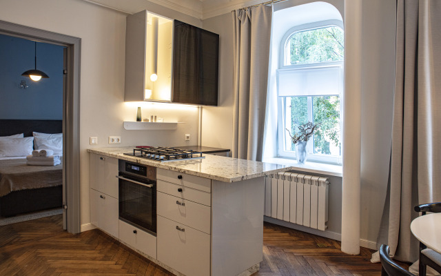 Апартаменты на тихой улице у Авроры