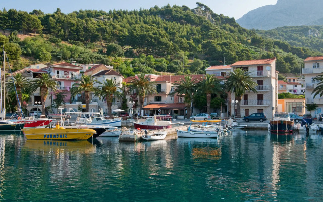 Гостевой Дом Holiday Home Capitain's House Podgora