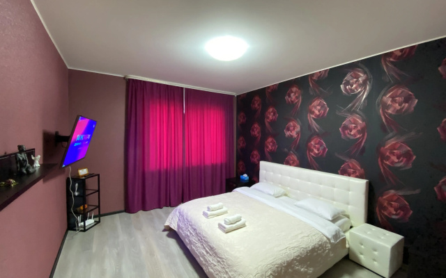 Квартира 2-комнатная KOMILFO-HOME на Топоркова