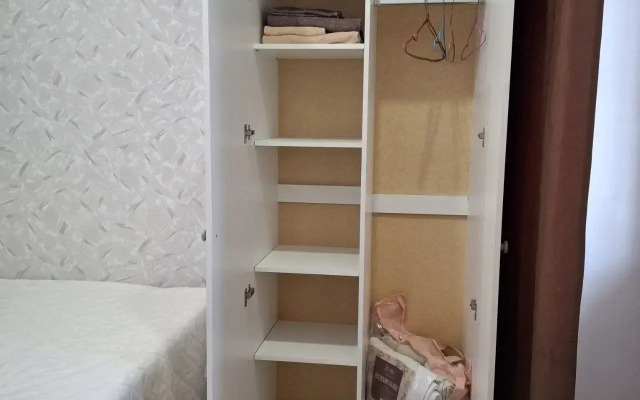 Квартира Уютная Возле Экспоцентра и Аэропорта