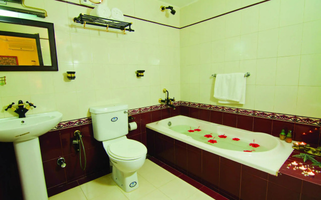 Отель Blooming Bay - Clifftop Beach Resort