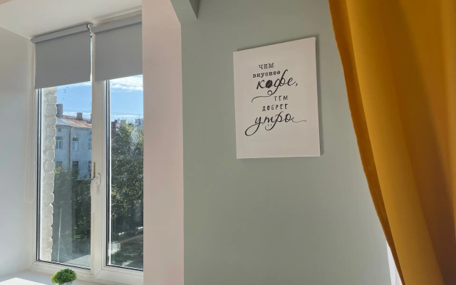 Апартаменты J&N Apartments Трёхместная студия с балконом в центре города Московский 16