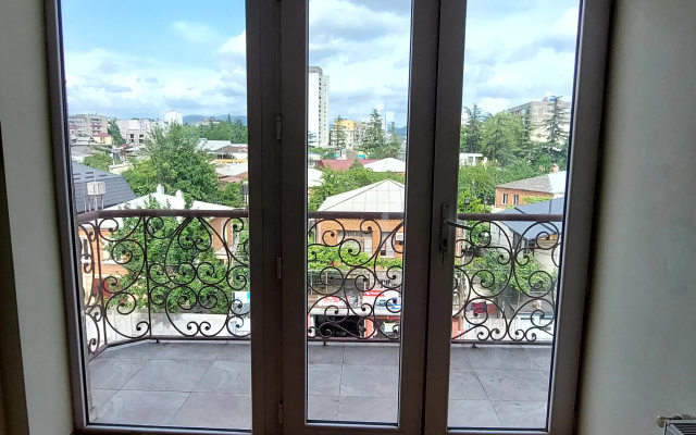 Balcony · Kutaisi — photo 15