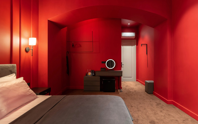 Апартаменты Red room в NikolaevBuilding