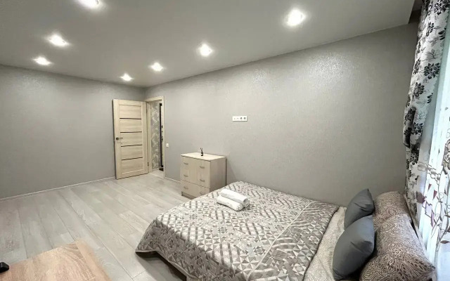 Dvukhkomnatnye Apartamenty Ryadom S Parkom Tsiolkovskogo Flat