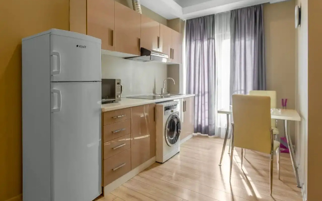Diplomat Suites