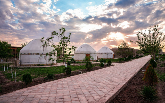 Глэмпинг City of Magicians Yurt&Desert Experience