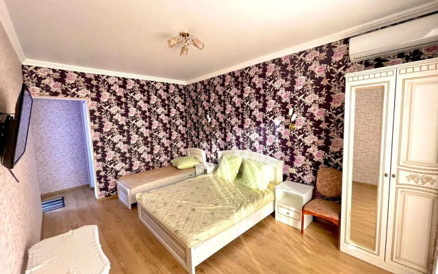 Zhizn Guest House