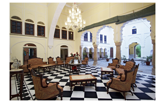 Отель Patan Mahal