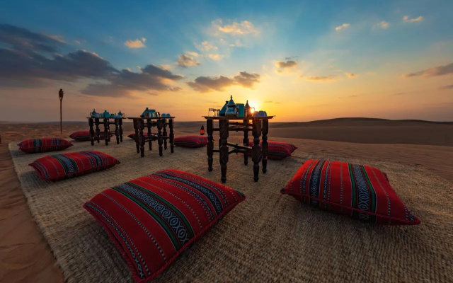 Отель Thousand Nights Camp