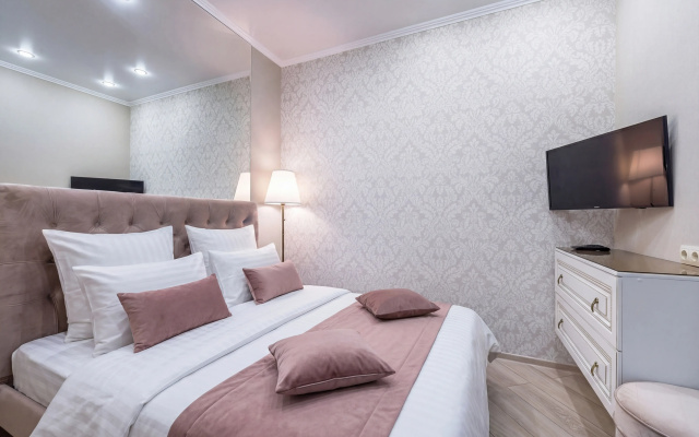 Апартаменты Admiral nearby Hilton 1