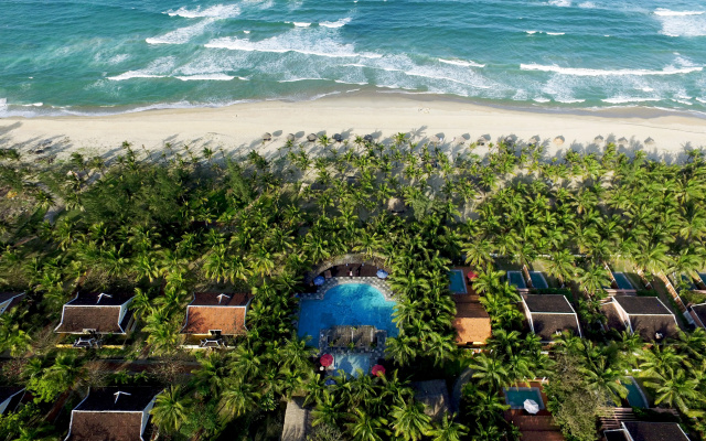 Отель Le Belhamy Resort And Spa