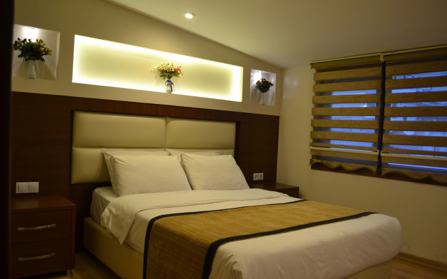 Seven Days Hotel