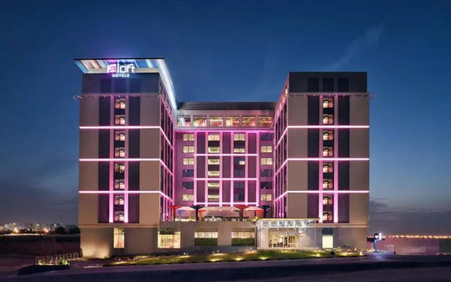 Отель Aloft Muscat Hotel