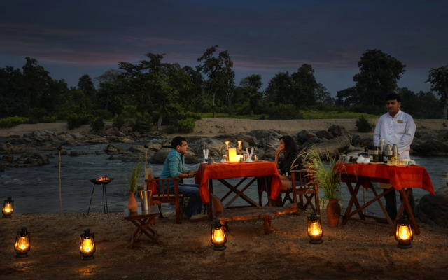Бунгало Pugdundee Safaris - Kanha Earth Lodge