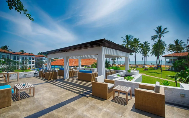 Отель Club Hotel Dolphin