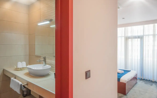 Bathroom · Tbilisi — photo 11