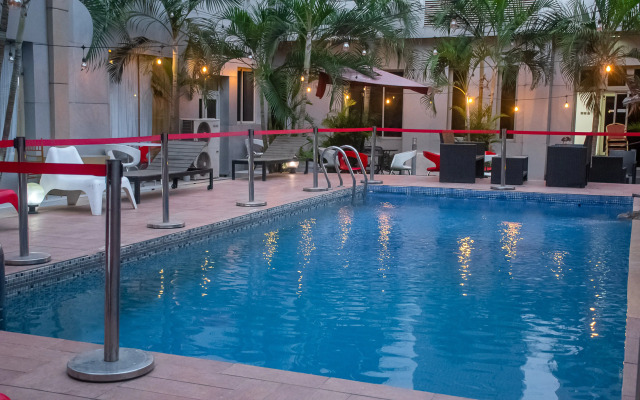 Отель Golf View Suites Conference Center