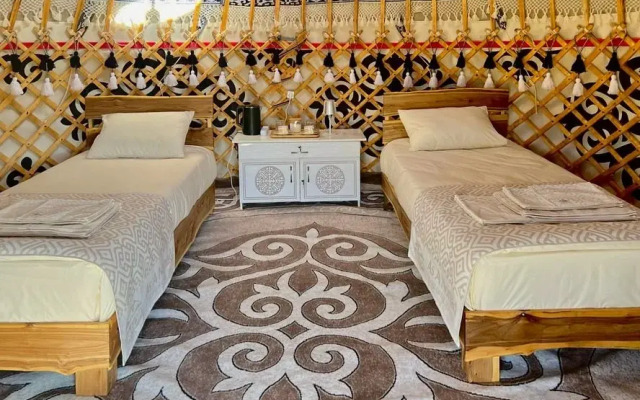 Бутик-отель Kilemche Boutique Hotel & Yurt Camp
