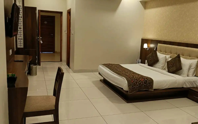 Отель Savitri Resorts Pushkar