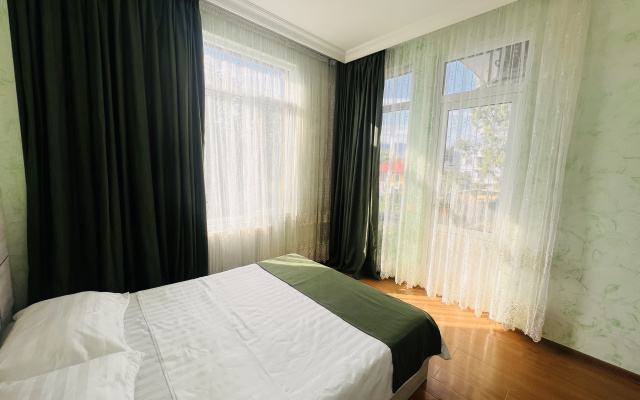 Luka's Sweet Home Apartment-hotel · Batumi — photo 11