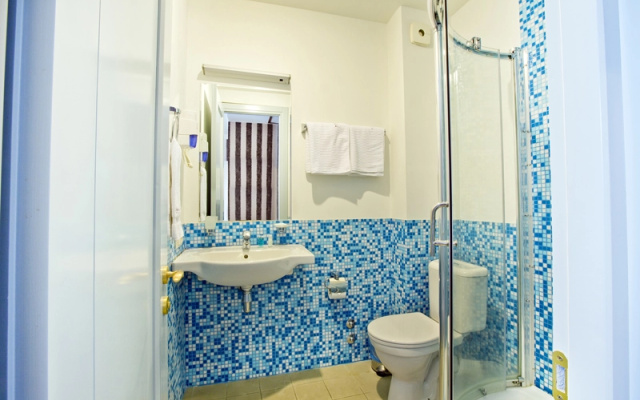 Classic Twin room (twin beds) · Old Kopala & Kopala Blue — photo 2