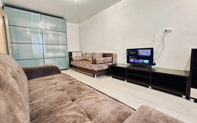 Квартира FlatRoom в Центре на 2 Этаже для 4 Гостей
