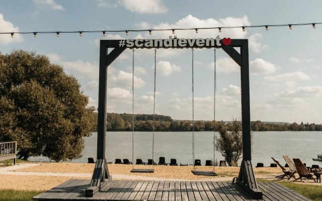 Scandi (Skandinaviya)